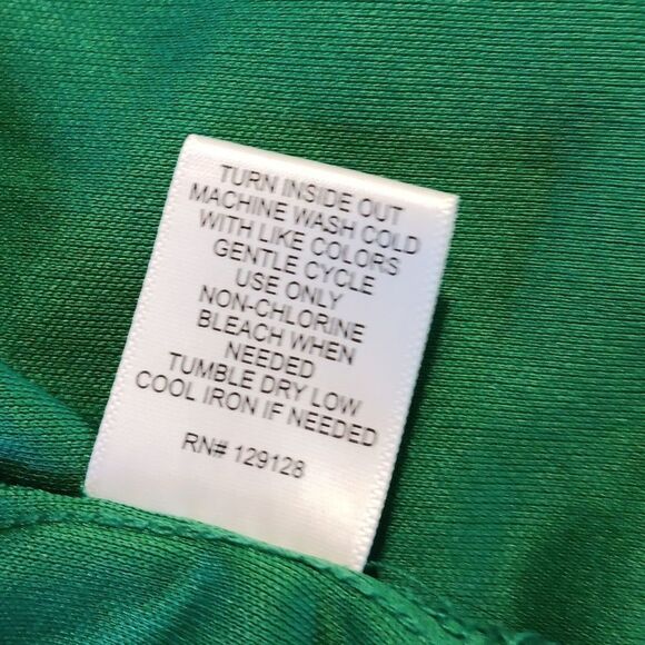 Ryan Michelle Elegant Green Dress. Romcom. Coquette. - Picture 11 of 13